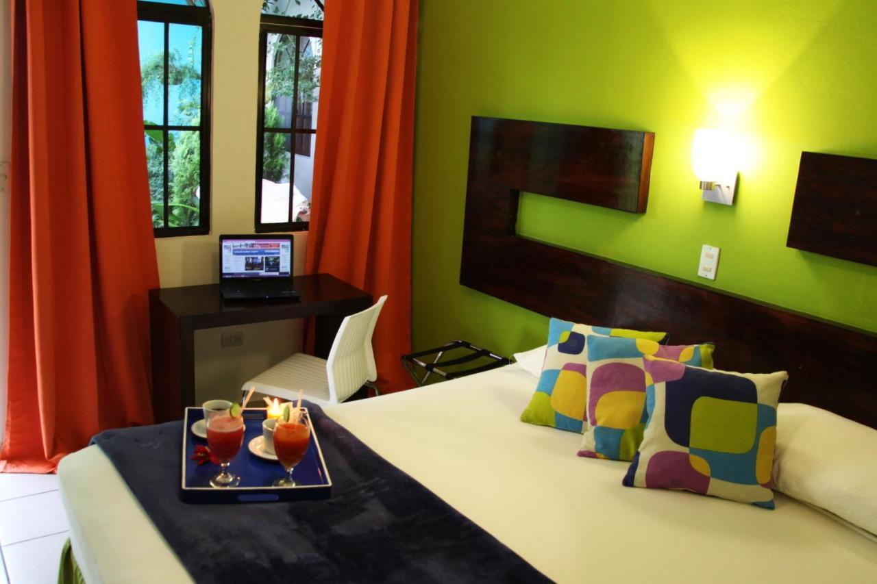 Villa Del Angel Hotel San Salvador Chambre photo