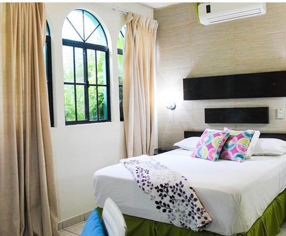 Villa Del Angel Hotel San Salvador Extérieur photo